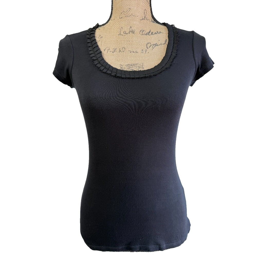 Tahari Women Black Modal Stretch Scoop Neck Ruffle Trim Top Short Sleeve Sz S